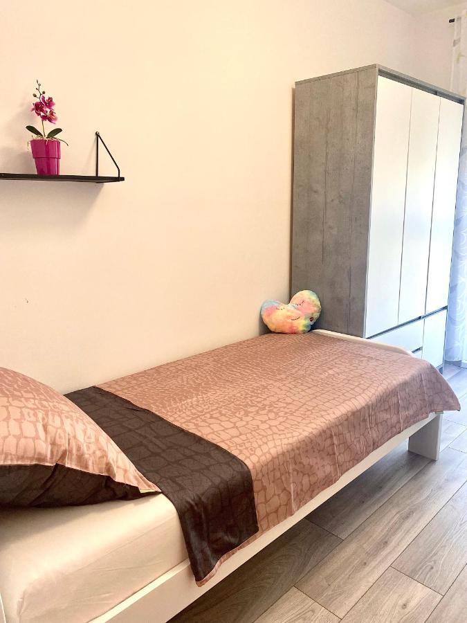 Ema Apartment Pula Ngoại thất bức ảnh